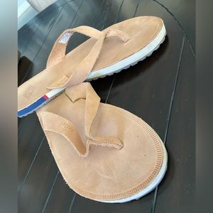 Womens Sperry Topsider sandals size10